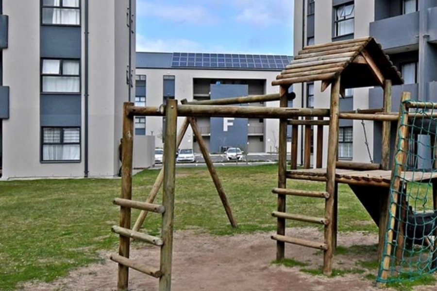 2 Bedroom Property for Sale in Parklands North Western Cape